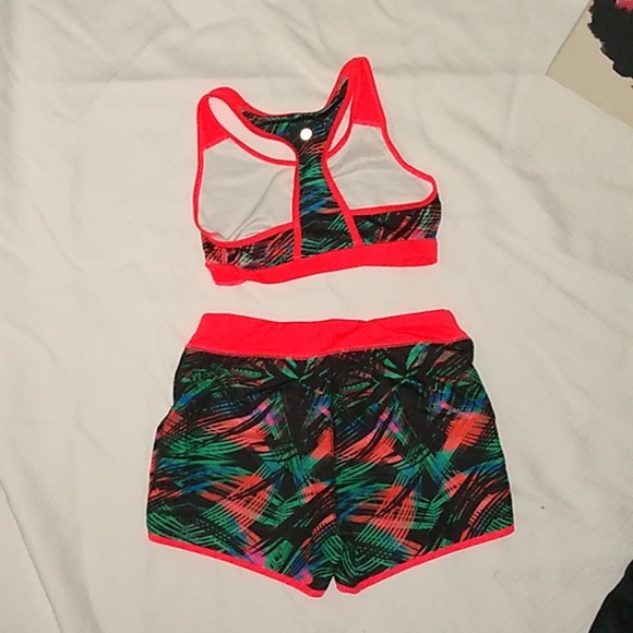 Girl's Avia running shorts set size 14/16 - Picture 2 of 4